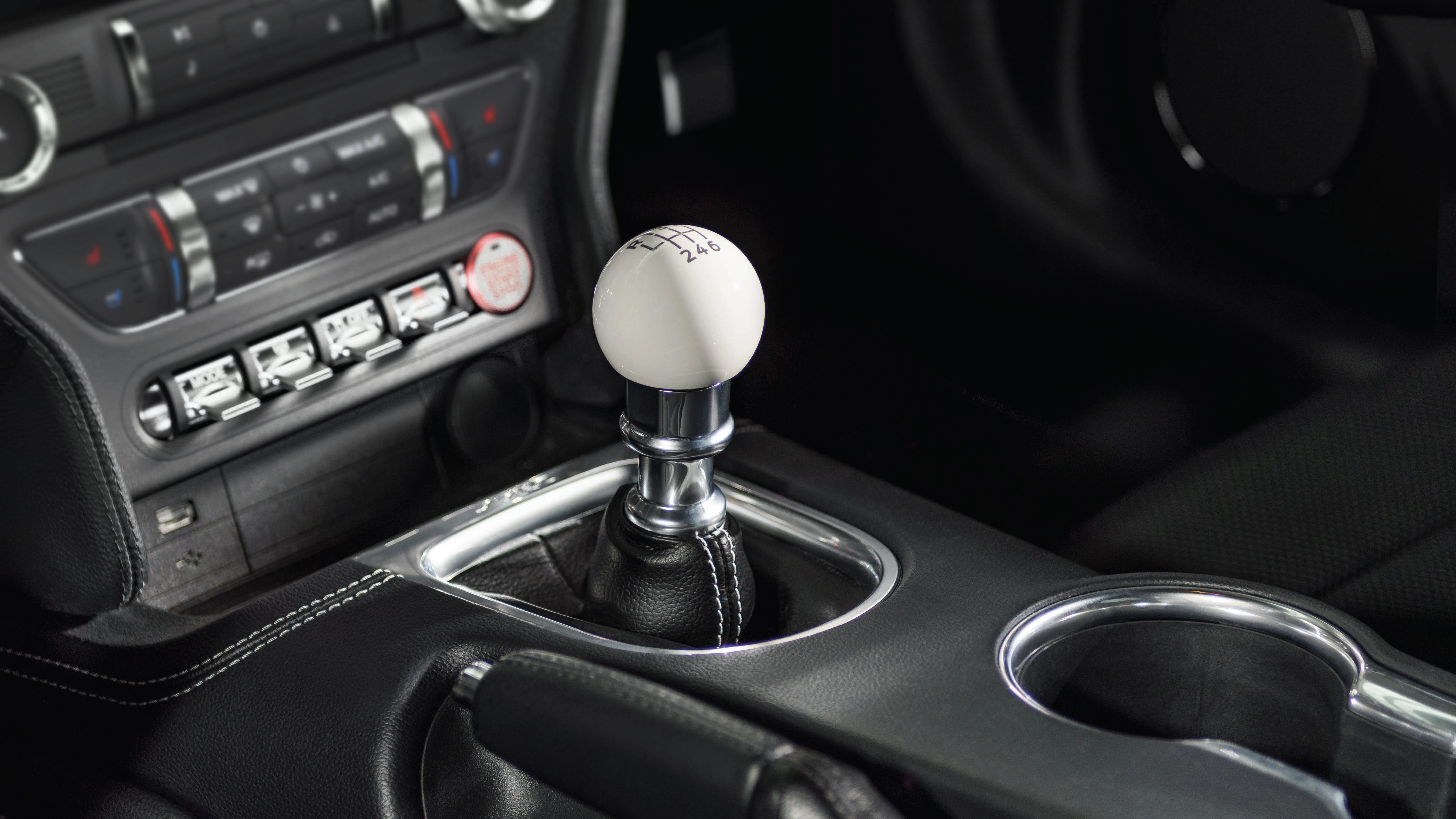 2021-ford-mustang-mach-1-interior-1-car-back-catalogue-1