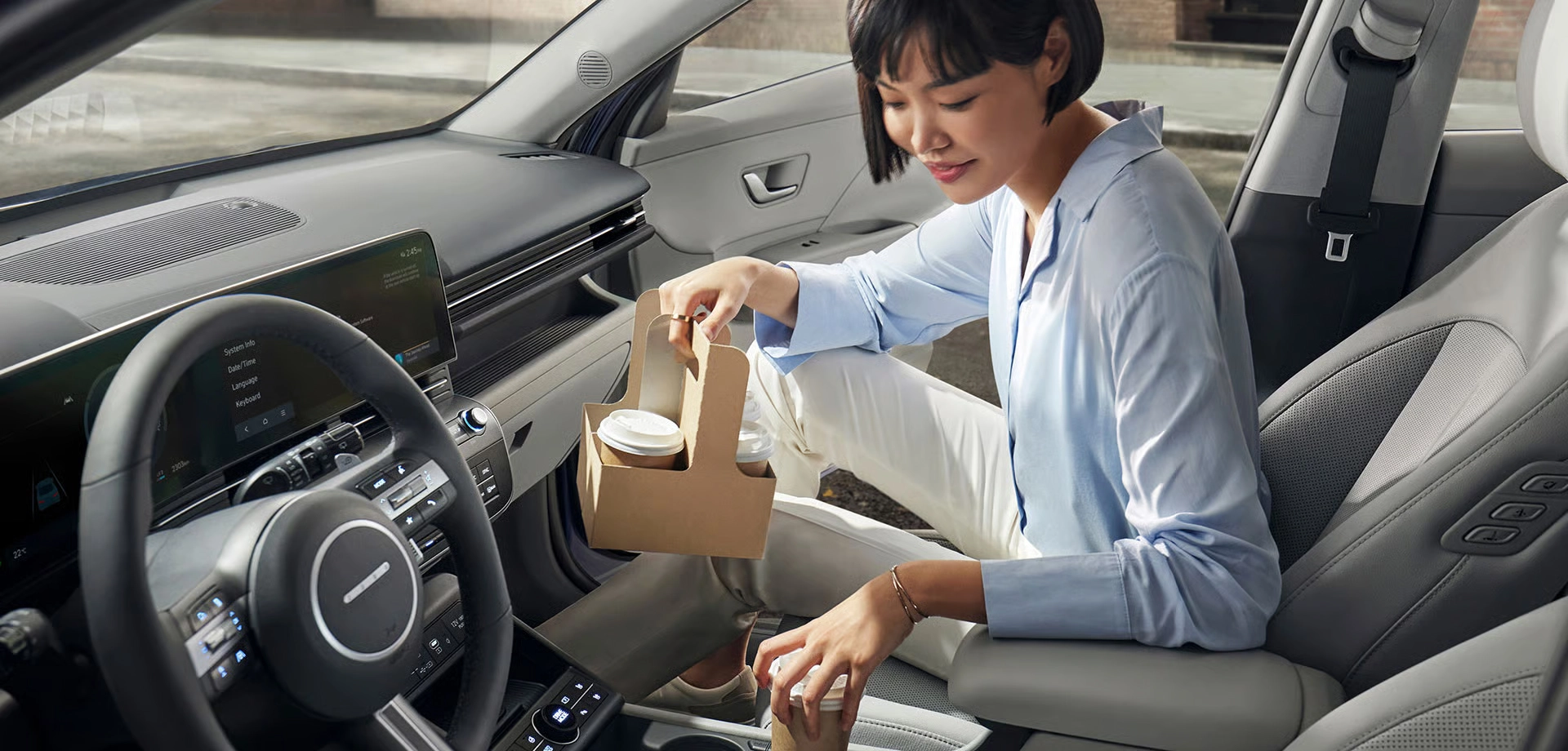 2025-hyundai-kona-ev-interior-features-1-car-back-catalogue