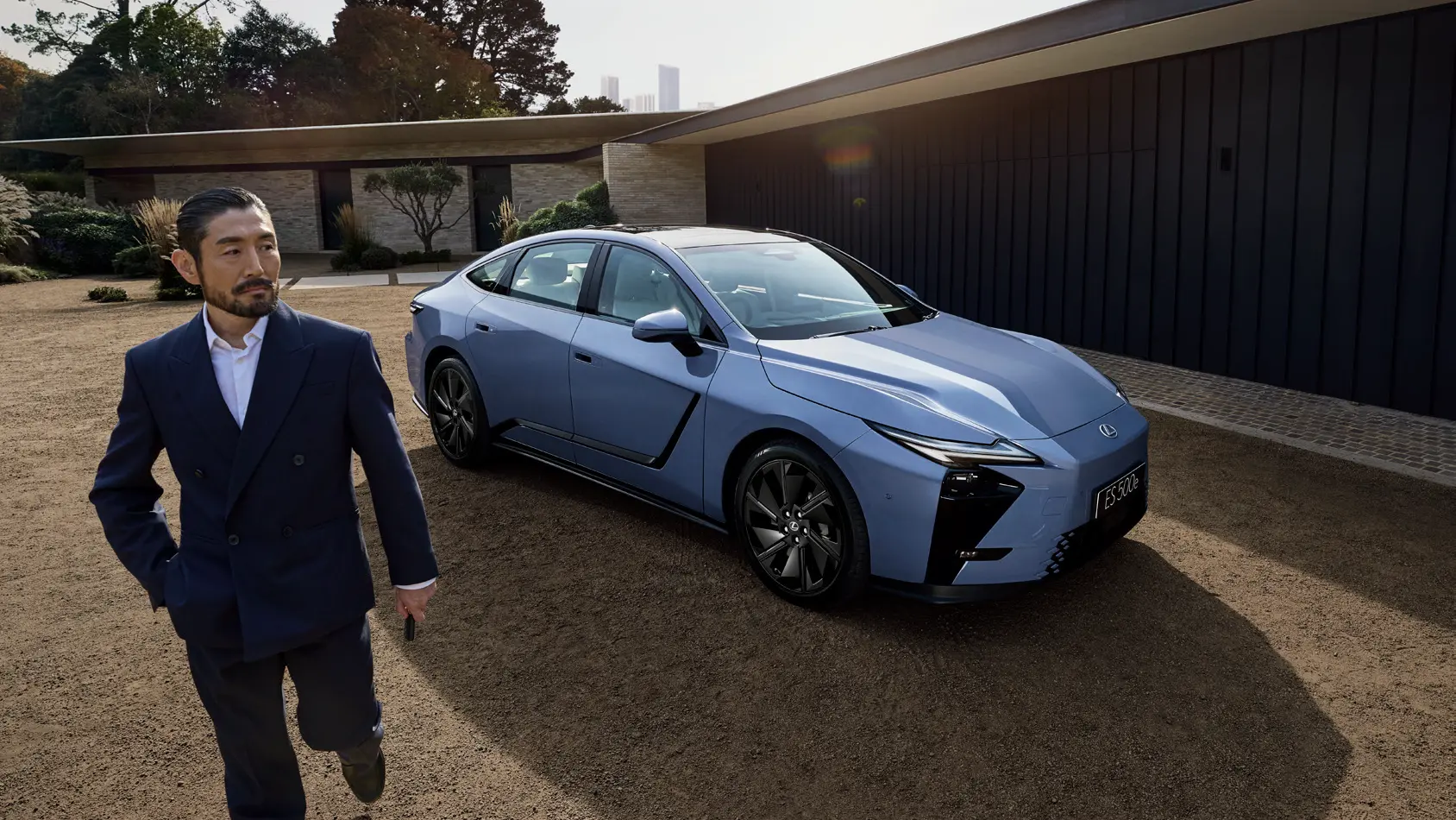 2026-lexus-es-front-qtr-350e-hero-car-back-catalogue